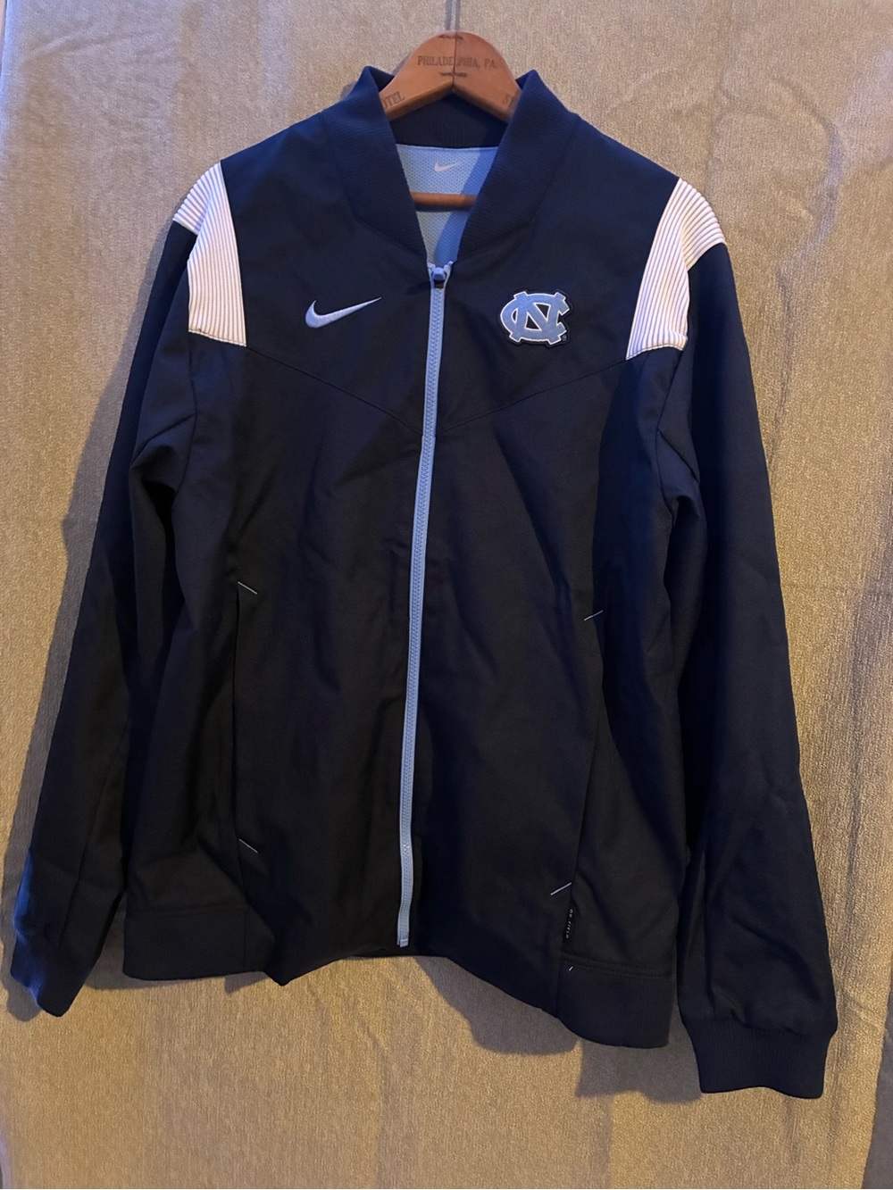 Nike Navy & Carolina Blue UNC Full-Zip Athletic Jacket M